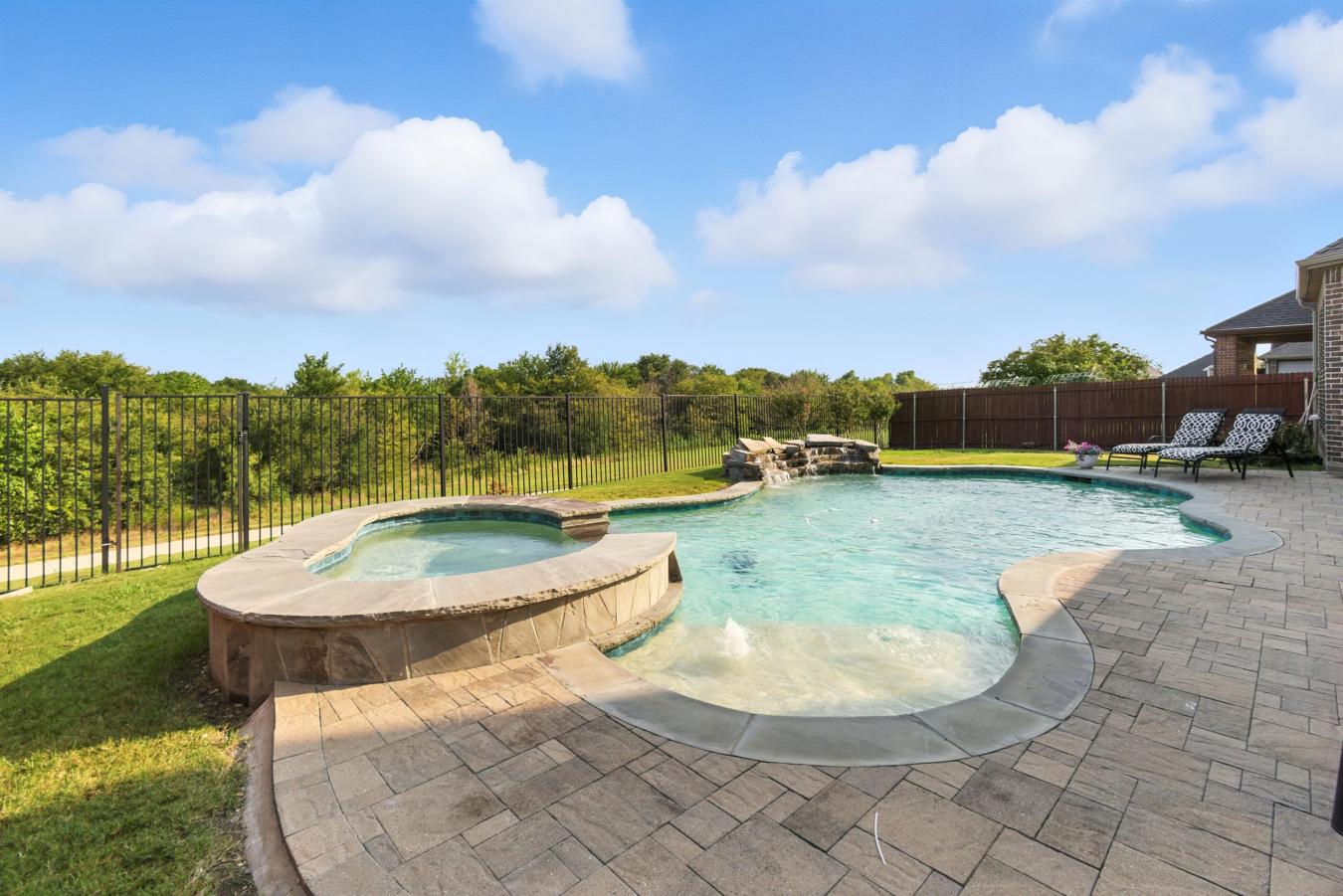 Little Elm, Texas, 75068, United States, 5 Bedrooms Bedrooms, ,4 BathroomsBathrooms,Residential,For Sale,1912971