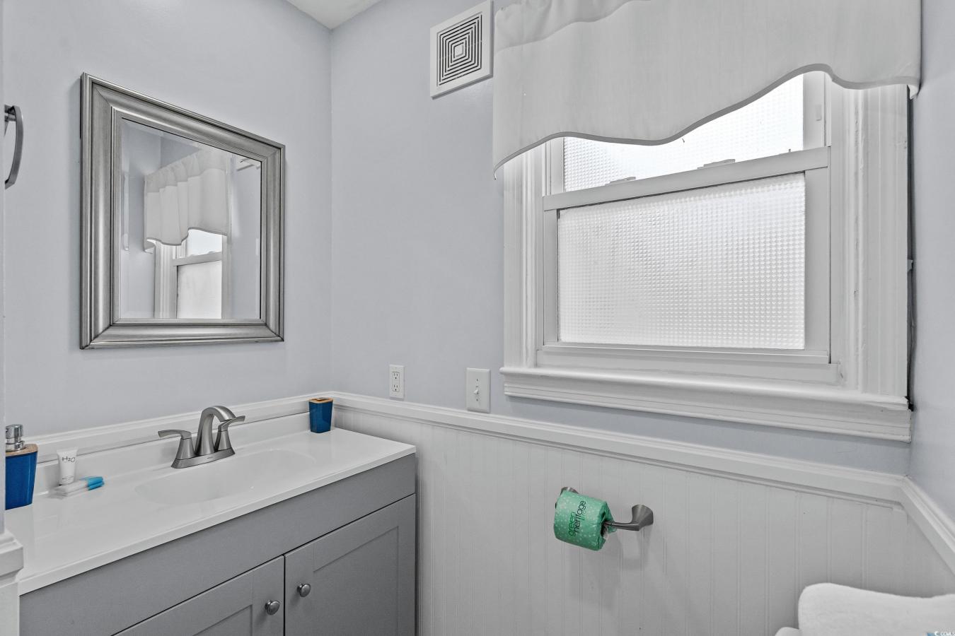 North Myrtle Beach, Horry, 29582, United States, 8 Bedrooms Bedrooms, ,5 BathroomsBathrooms,Residential,For Sale,1909774