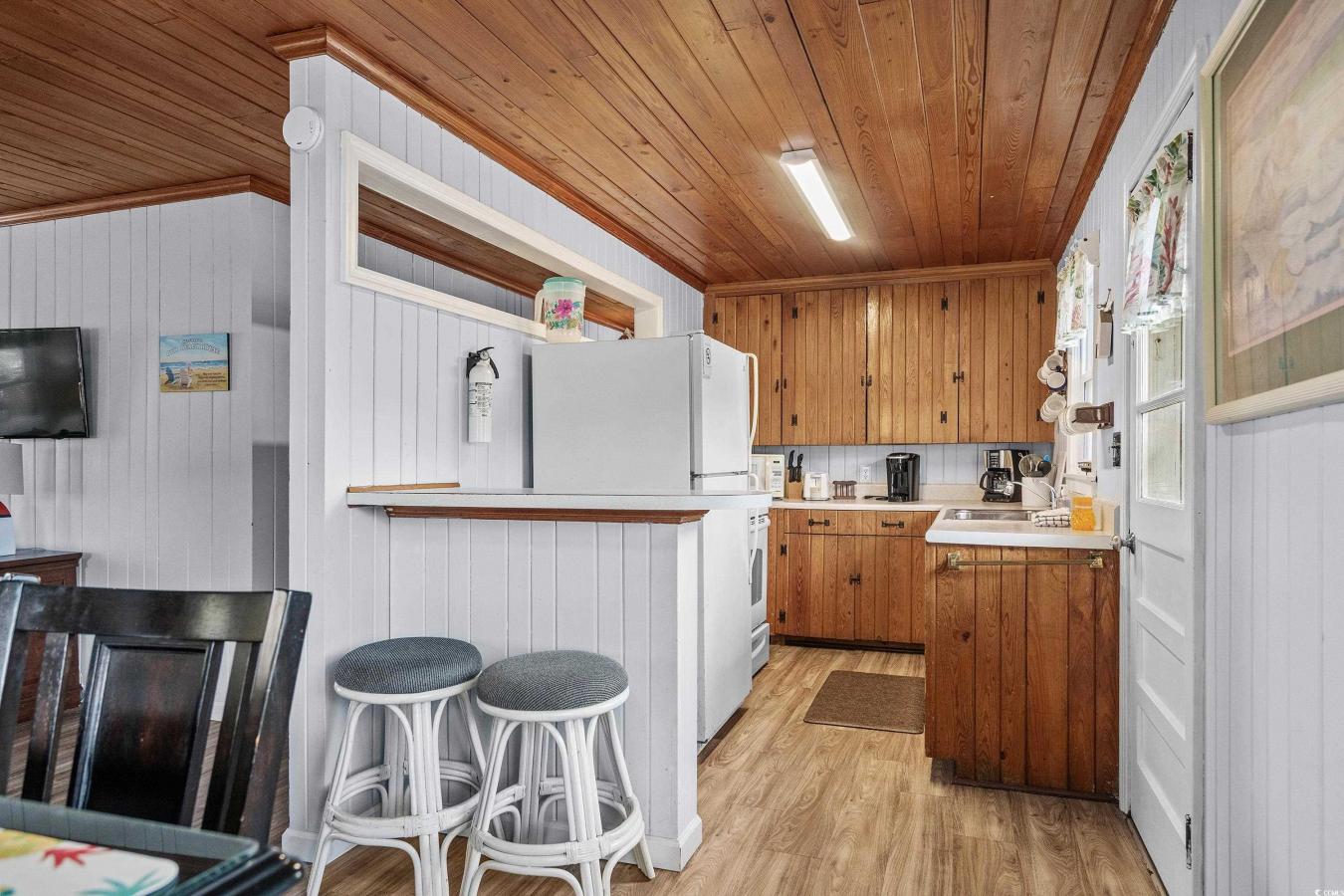 North Myrtle Beach, Horry, 29582, United States, 8 Bedrooms Bedrooms, ,5 BathroomsBathrooms,Residential,For Sale,1909774