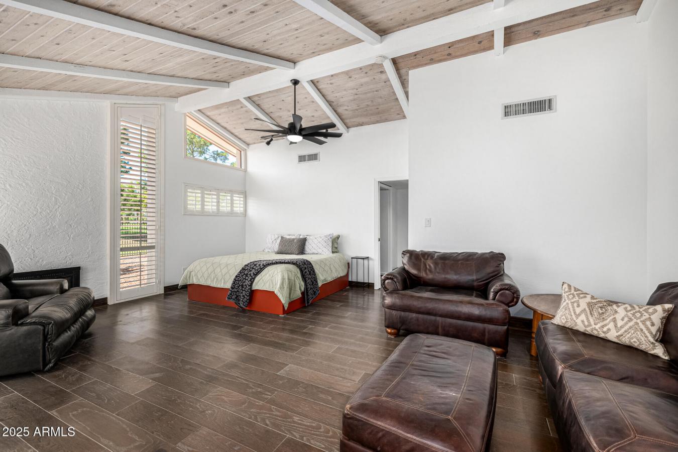 Phoenix, Maricopa, 85023, United States, 4 Bedrooms Bedrooms, ,4 BathroomsBathrooms,Residential,For Sale,1909772