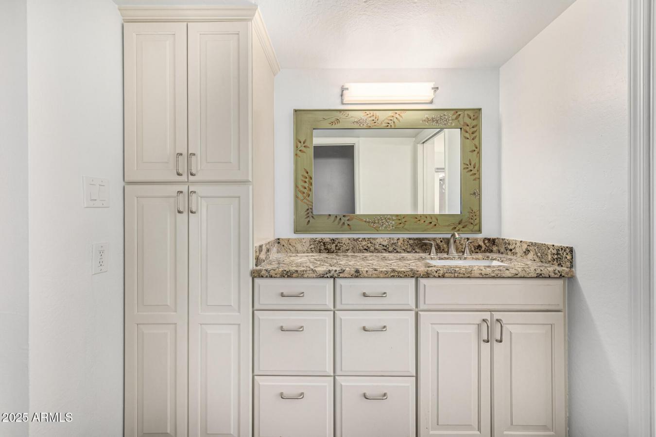 Phoenix, Maricopa, 85023, United States, 4 Bedrooms Bedrooms, ,4 BathroomsBathrooms,Residential,For Sale,1909772