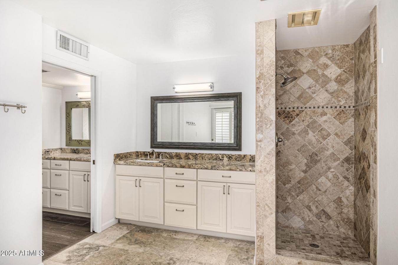 Phoenix, Maricopa, 85023, United States, 4 Bedrooms Bedrooms, ,4 BathroomsBathrooms,Residential,For Sale,1909772