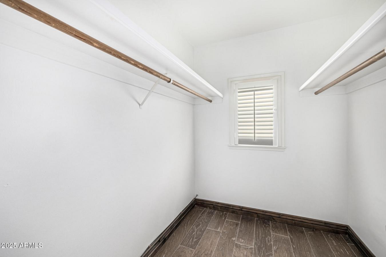 Phoenix, Maricopa, 85023, United States, 4 Bedrooms Bedrooms, ,4 BathroomsBathrooms,Residential,For Sale,1909772