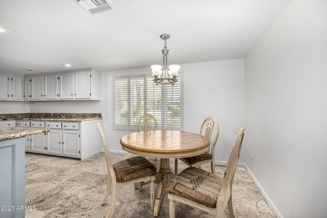 Phoenix, Maricopa, 85023, United States, 4 Bedrooms Bedrooms, ,4 BathroomsBathrooms,Residential,For Sale,1909772