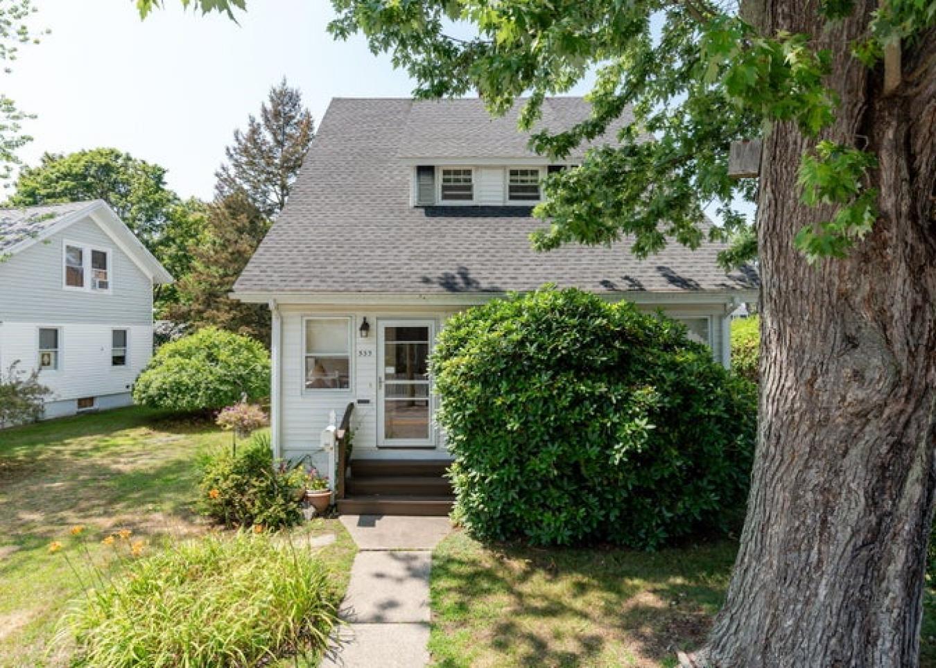 South Portland, Cumberland, 04106, United States, 3 Bedrooms Bedrooms, ,1 BathroomBathrooms,Residential,For Sale,1909770
