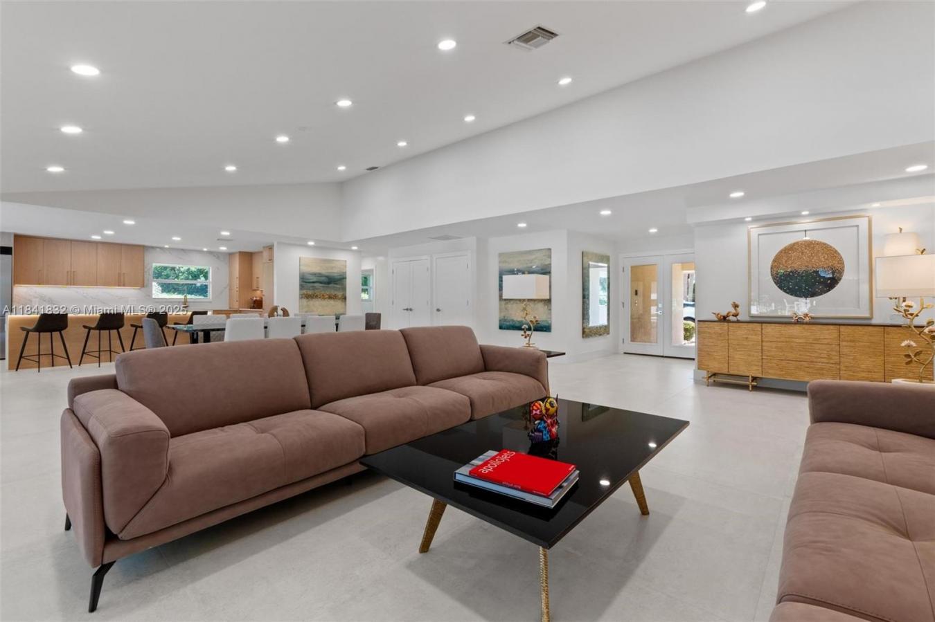 DELRAY BEACH, Palm Beach County, 33445, United States, 5 Bedrooms Bedrooms, ,4 BathroomsBathrooms,Residential,For Sale,1908972