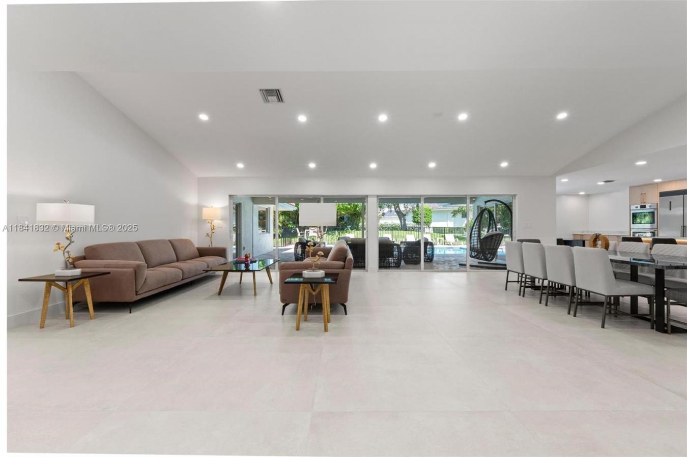 DELRAY BEACH, Palm Beach County, 33445, United States, 5 Bedrooms Bedrooms, ,4 BathroomsBathrooms,Residential,For Sale,1908972