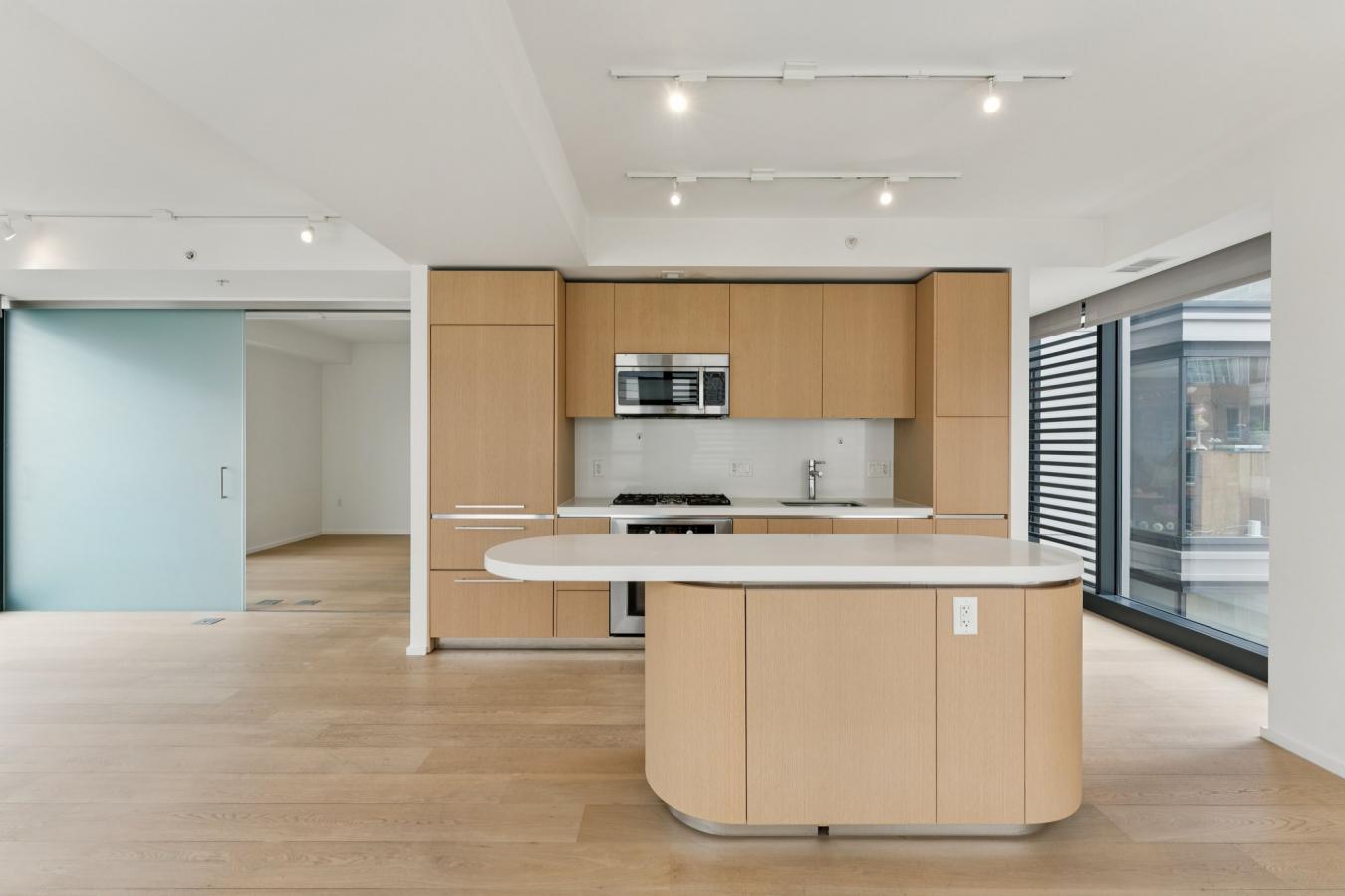 Washington, Washington, 20001, United States, 1 Bedroom Bedrooms, ,1 BathroomBathrooms,Residential,For Sale,1960328