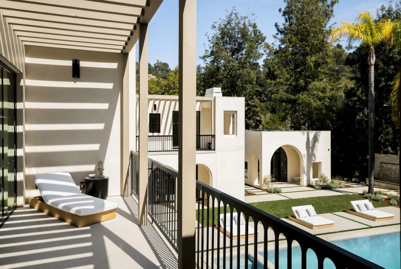 Beverly Hills, California, 90210, United States, 9 Bedrooms Bedrooms, ,14 BathroomsBathrooms,Residential,For Sale,1912970