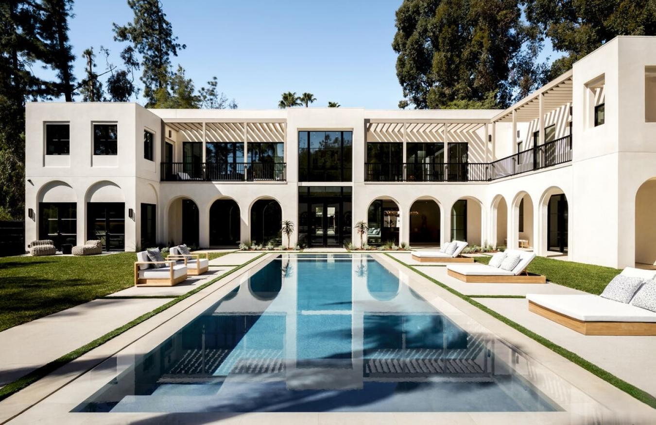 Beverly Hills, California, 90210, United States, 9 Bedrooms Bedrooms, ,14 BathroomsBathrooms,Residential,For Sale,1912970