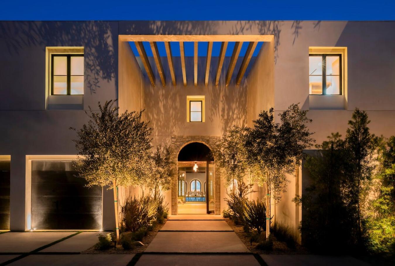 Beverly Hills, California, 90210, United States, 9 Bedrooms Bedrooms, ,14 BathroomsBathrooms,Residential,For Sale,1912970
