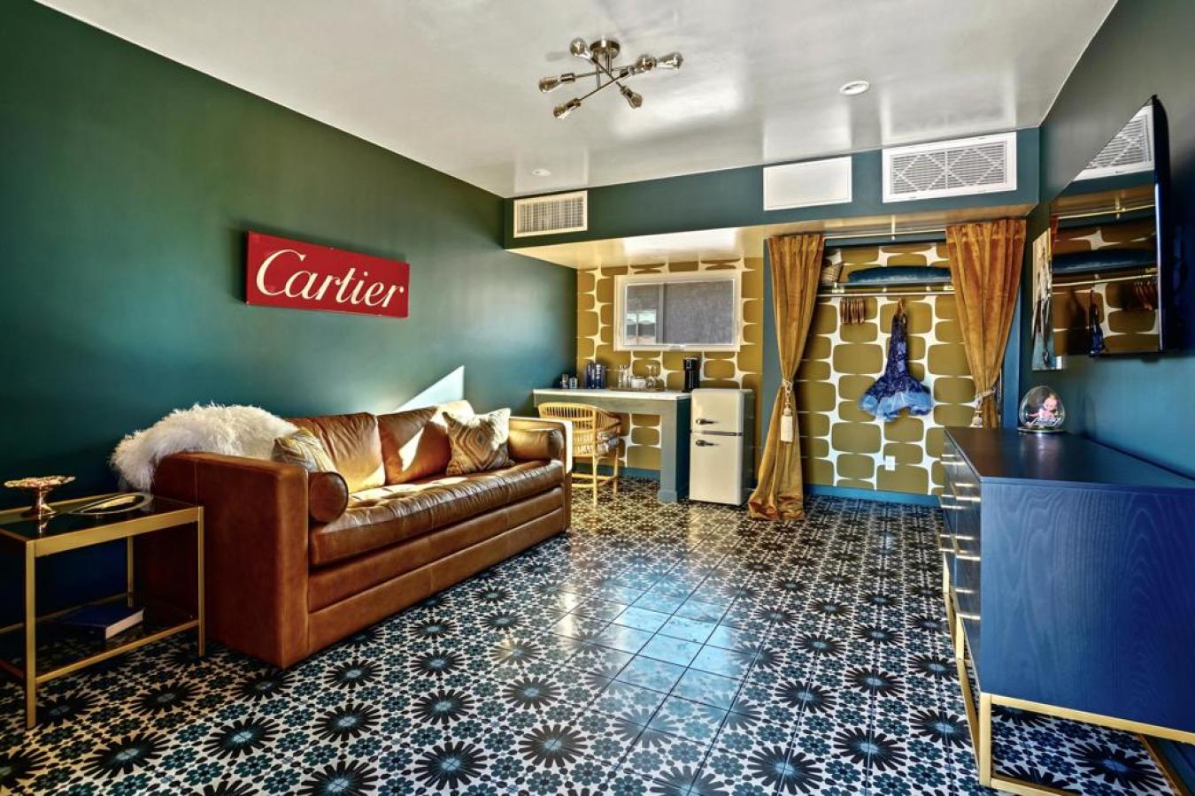 Palm Springs, Riverside, 92264, United States, 9 Bedrooms Bedrooms, ,9 BathroomsBathrooms,Residential,For Sale,1909767