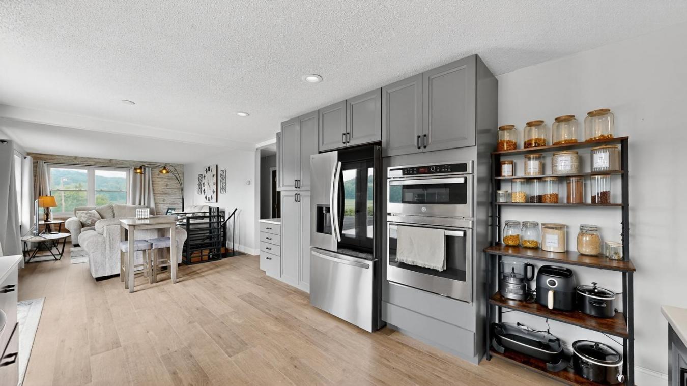 Elgin Twp, Wabasha, 55932, United States, 3 Bedrooms Bedrooms, ,2 BathroomsBathrooms,Residential,For Sale,1910068