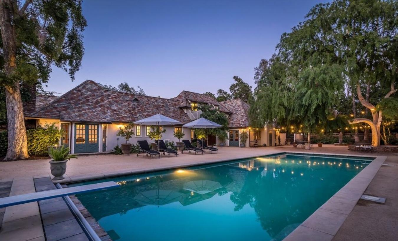 Encino, California, 91316, United States, 12 Bedrooms Bedrooms, ,17 BathroomsBathrooms,Residential,For Sale,1908969