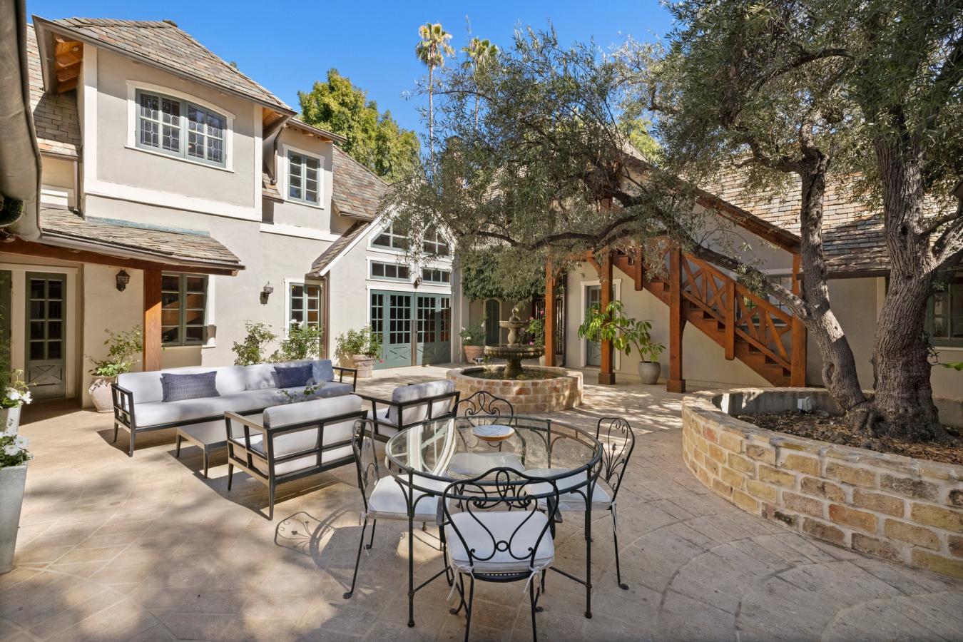 Encino, California, 91316, United States, 12 Bedrooms Bedrooms, ,17 BathroomsBathrooms,Residential,For Sale,1908969