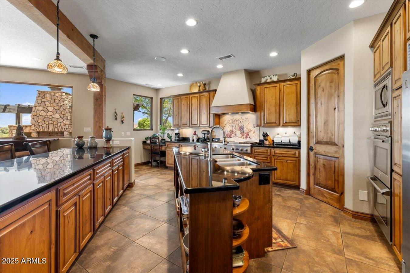 Prescott, Yavapai, 86301, United States, 3 Bedrooms Bedrooms, ,2 BathroomsBathrooms,Residential,For Sale,1909762