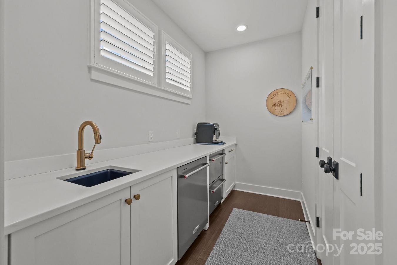 Concord, Cabarrus, 28027, United States, 5 Bedrooms Bedrooms, ,4 BathroomsBathrooms,Residential,For Sale,1909759