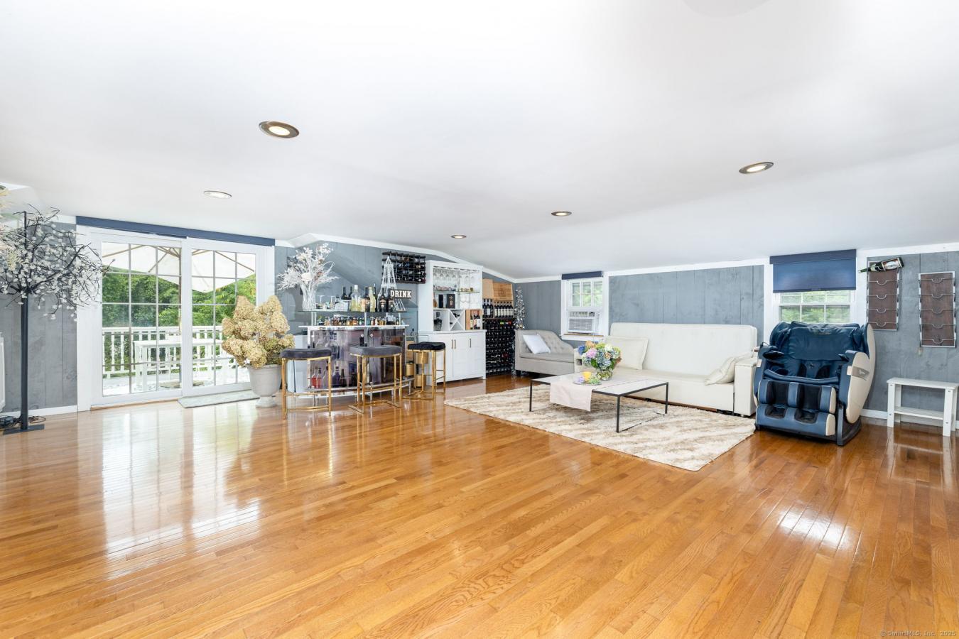 Wethersfield, Hartford, 06109, United States, 5 Bedrooms Bedrooms, ,4 BathroomsBathrooms,Residential,For Sale,1909757