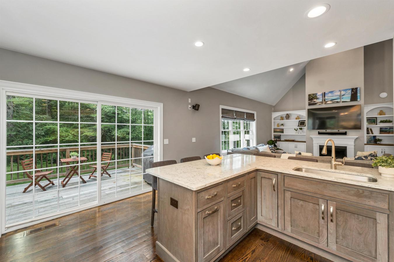 Amherst, Hillsborough, 03031, United States, 4 Bedrooms Bedrooms, ,3 BathroomsBathrooms,Residential,For Sale,1912969
