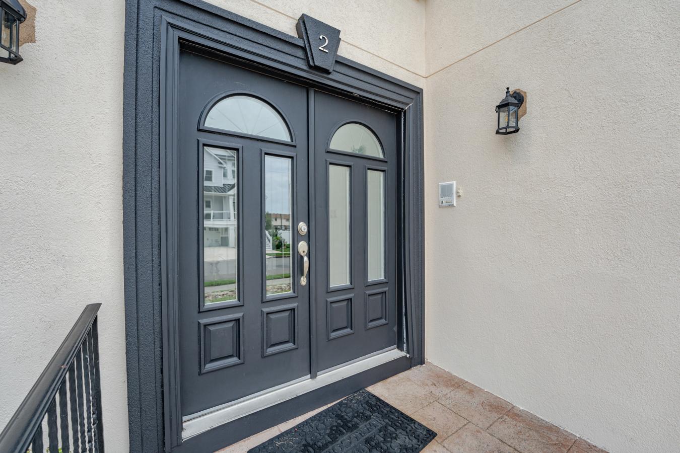 Ventnor, New Jersey, 08406, United States, 5 Bedrooms Bedrooms, ,4 BathroomsBathrooms,Residential,For Sale,1909756