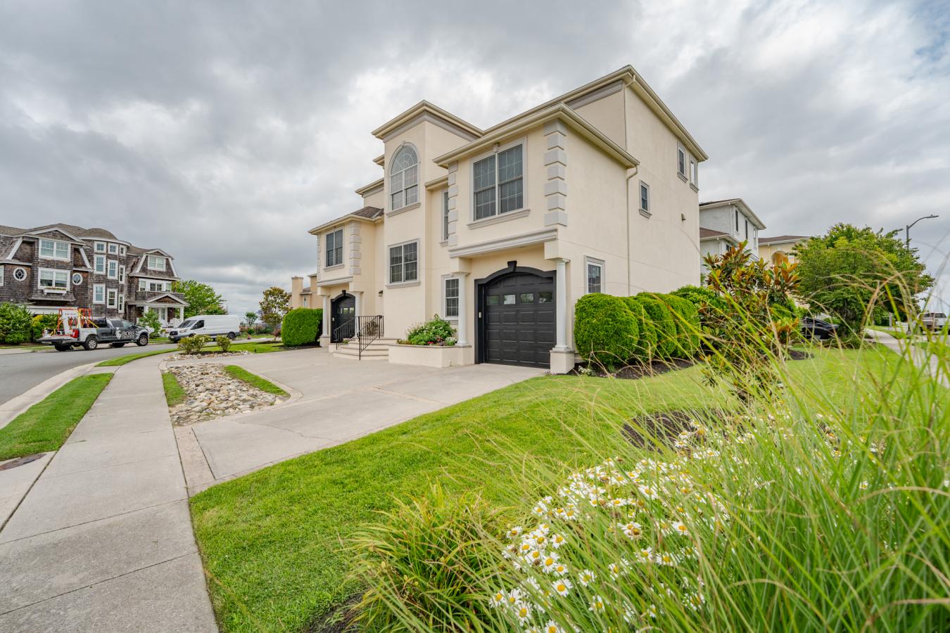 Ventnor, New Jersey, 08406, United States, 5 Bedrooms Bedrooms, ,4 BathroomsBathrooms,Residential,For Sale,1909756