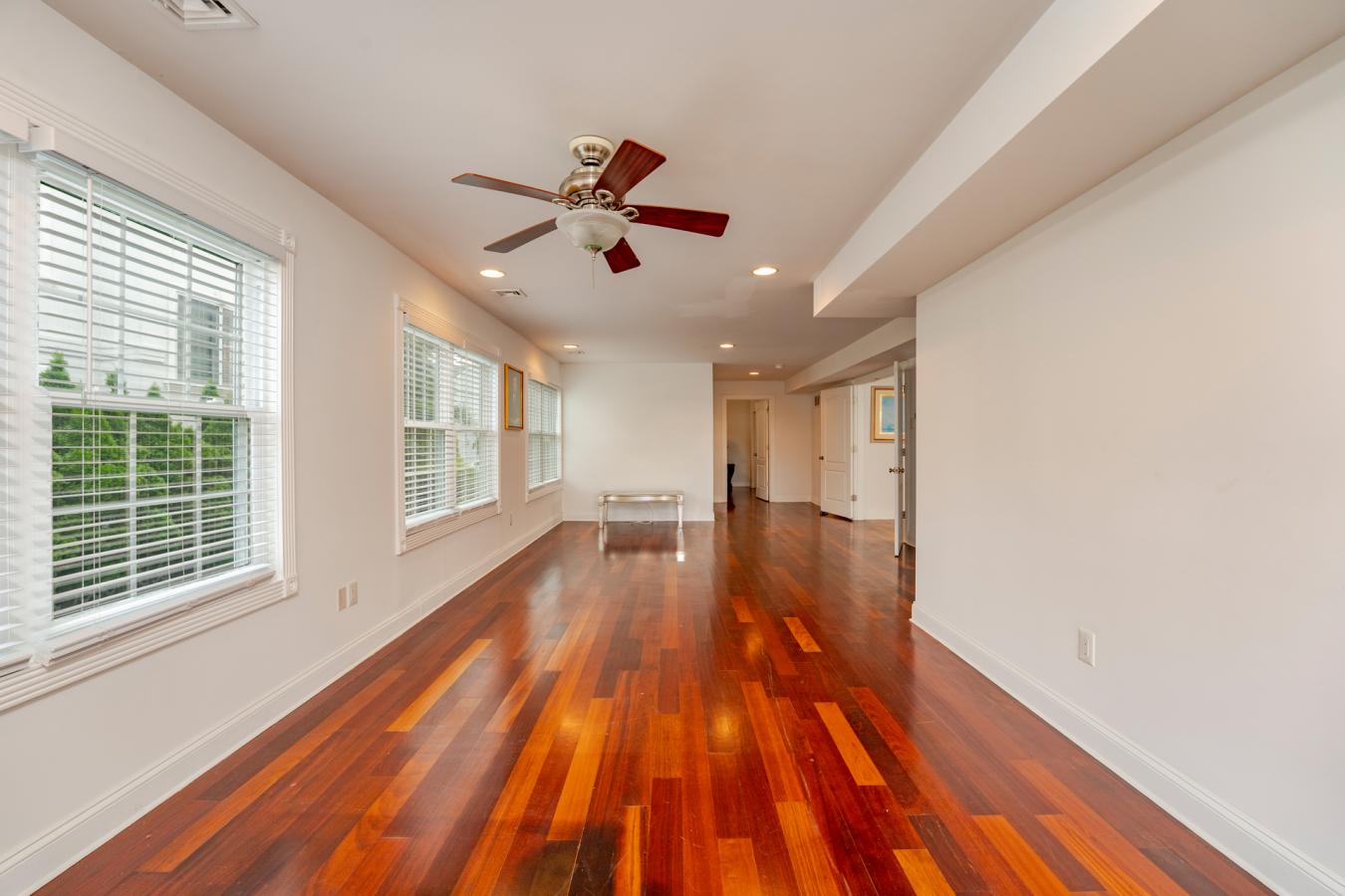 Ventnor, New Jersey, 08406, United States, 5 Bedrooms Bedrooms, ,4 BathroomsBathrooms,Residential,For Sale,1909756