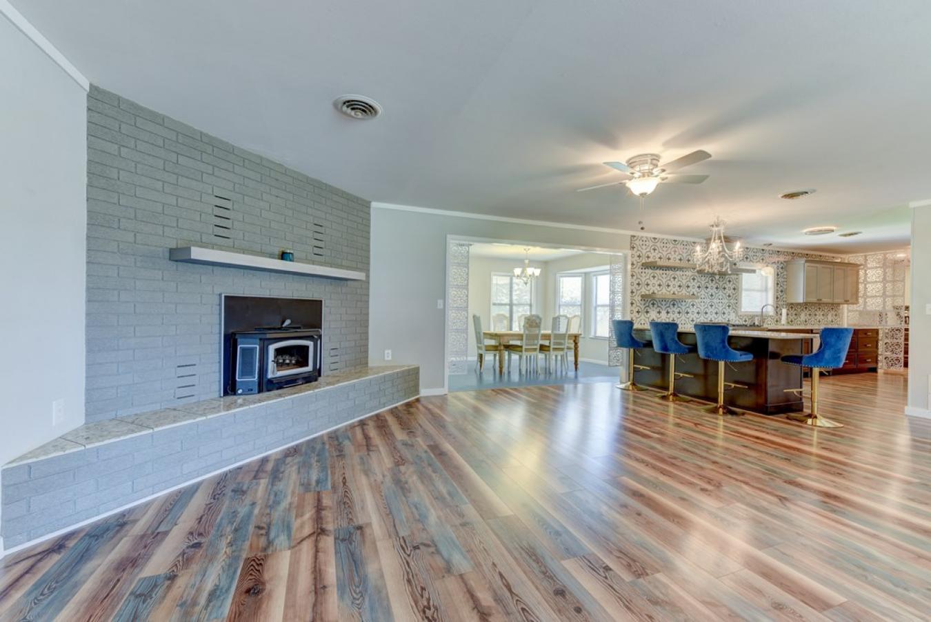 Fredericksburg, Gillespie, 78624, United States, 3 Bedrooms Bedrooms, ,2 BathroomsBathrooms,Residential,For Sale,1910067