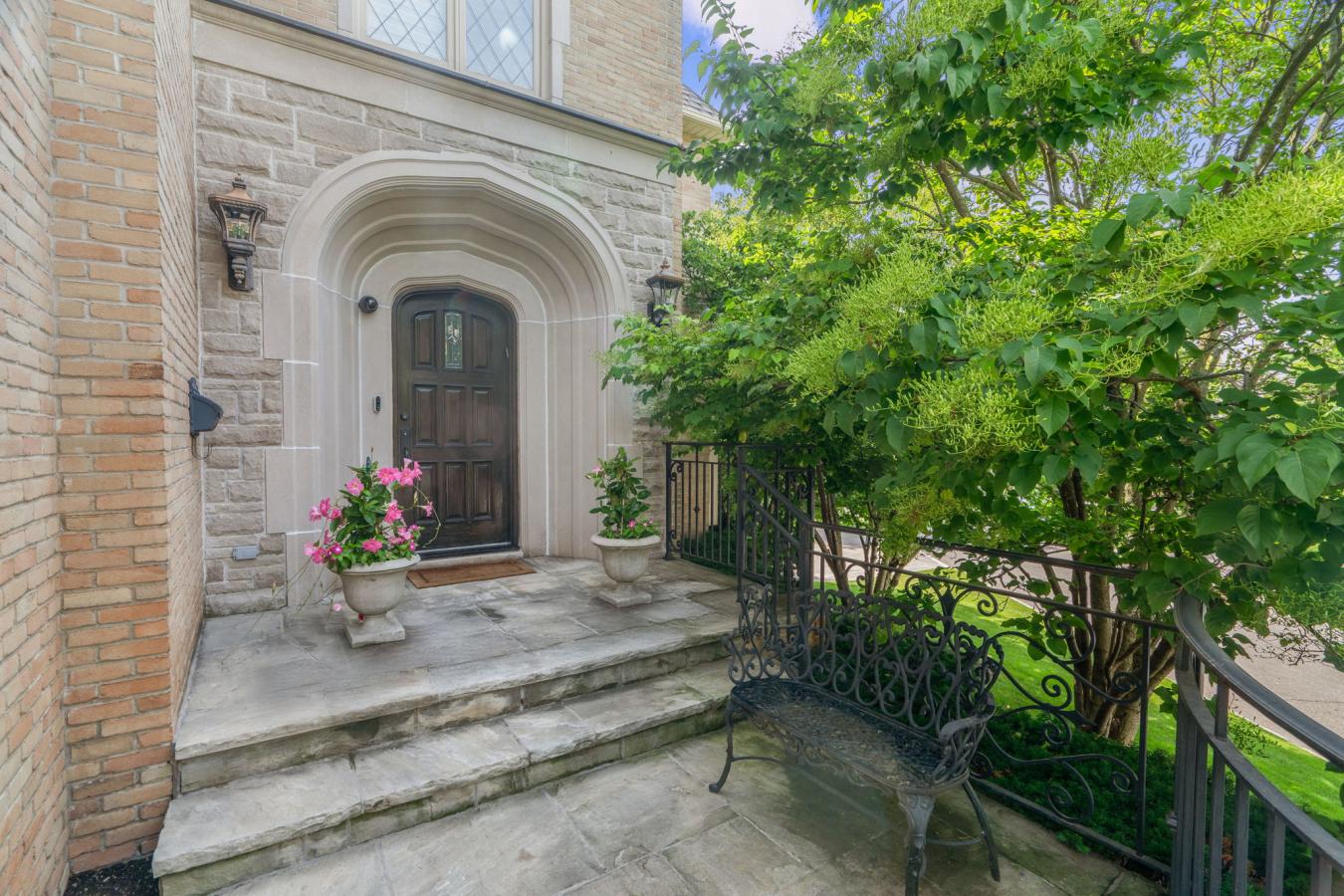 Toronto, ON, M5P 2R5, Canada, ,5 BathroomsBathrooms,Residential,For Sale,1909755