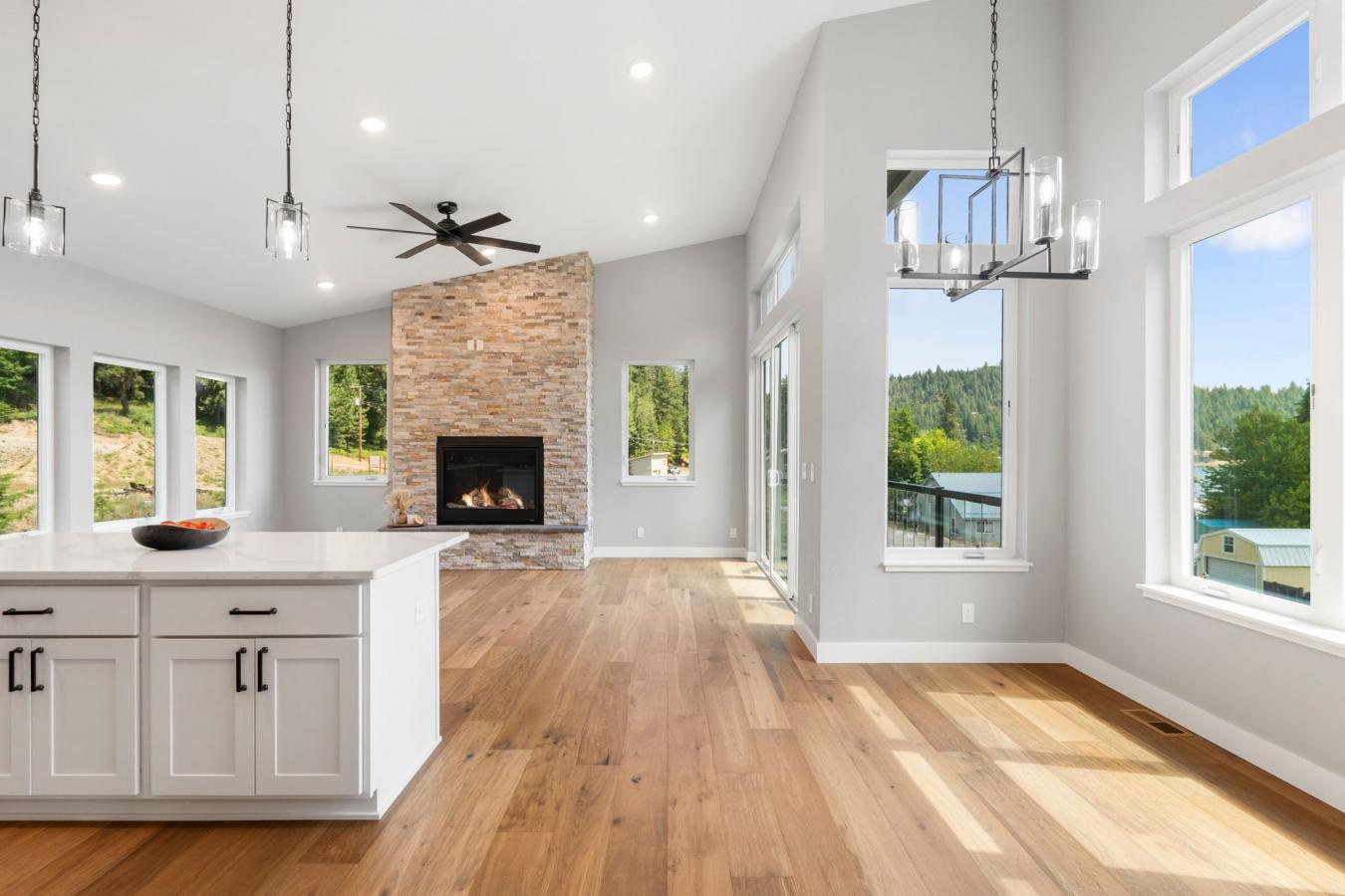 Sagle, Bonner, 83860, United States, 3 Bedrooms Bedrooms, ,3 BathroomsBathrooms,Residential,For Sale,1910060