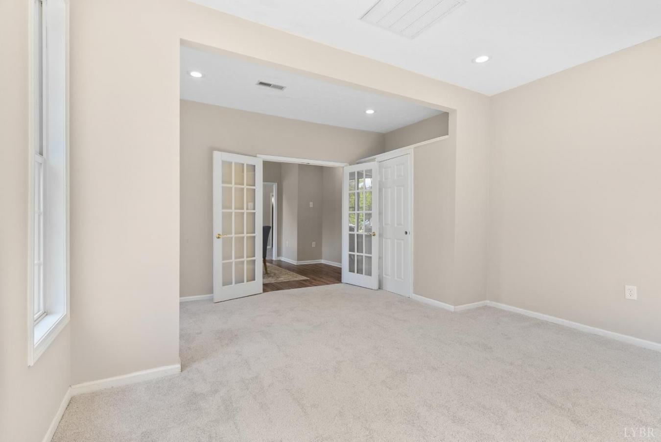 Appomattox, Appomattox, 24522, United States, 5 Bedrooms Bedrooms, ,5 BathroomsBathrooms,Residential,For Sale,1963367