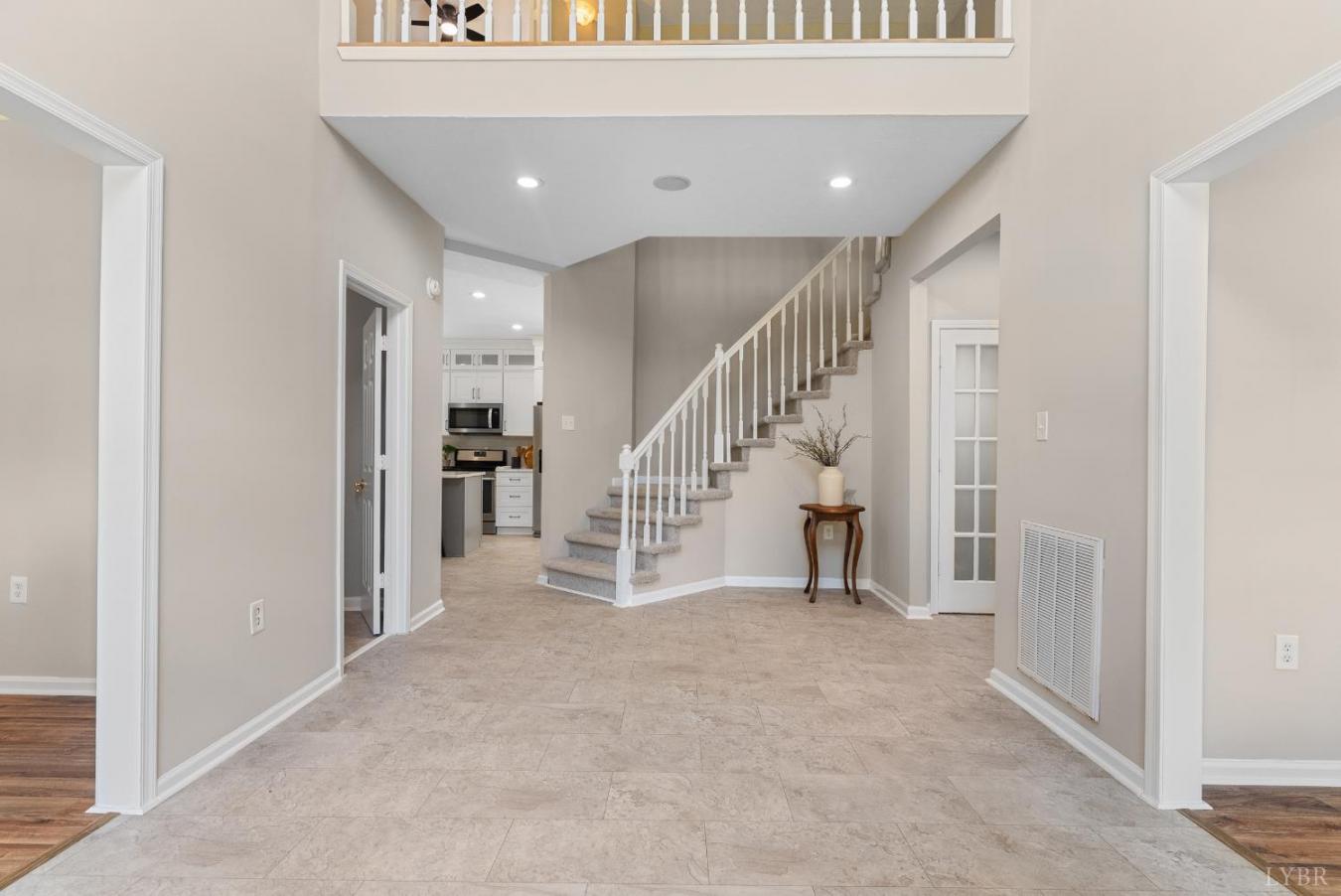 Appomattox, Appomattox, 24522, United States, 5 Bedrooms Bedrooms, ,5 BathroomsBathrooms,Residential,For Sale,1963367