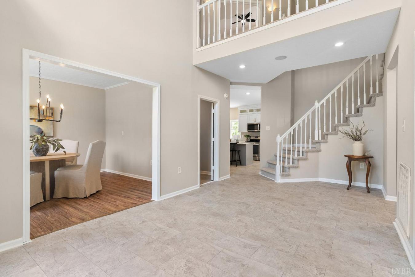 Appomattox, Appomattox, 24522, United States, 5 Bedrooms Bedrooms, ,5 BathroomsBathrooms,Residential,For Sale,1963367