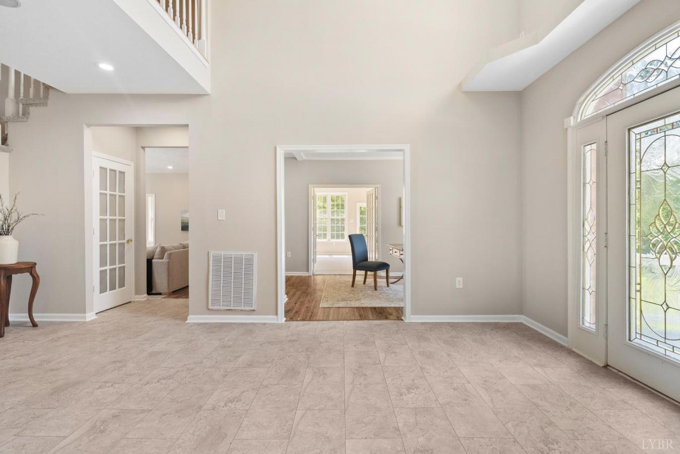 Appomattox, Appomattox, 24522, United States, 5 Bedrooms Bedrooms, ,5 BathroomsBathrooms,Residential,For Sale,1963367