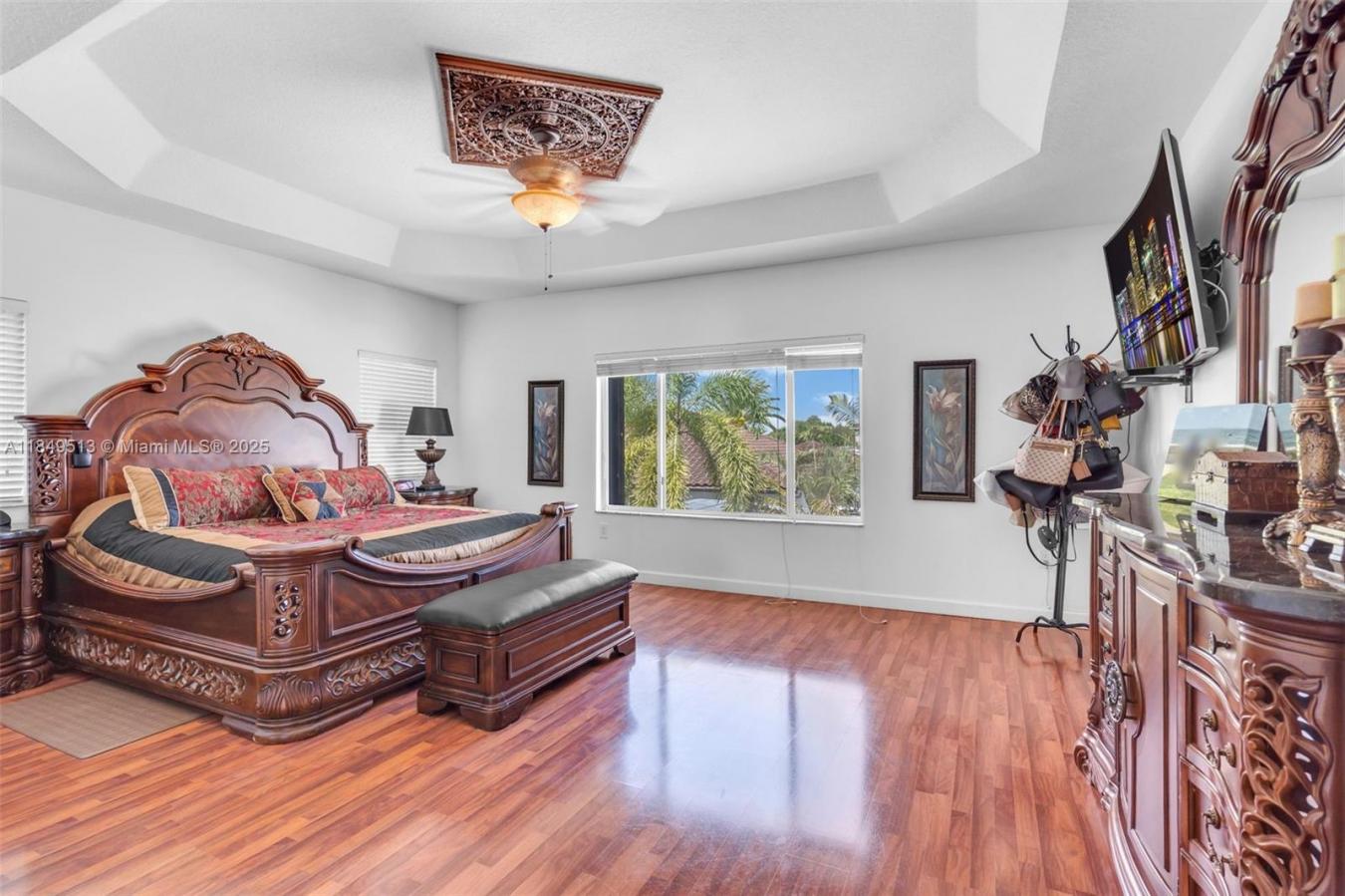Miami, Miami-Dade County, 33185, United States, 4 Bedrooms Bedrooms, ,3 BathroomsBathrooms,Residential,For Sale,1910059
