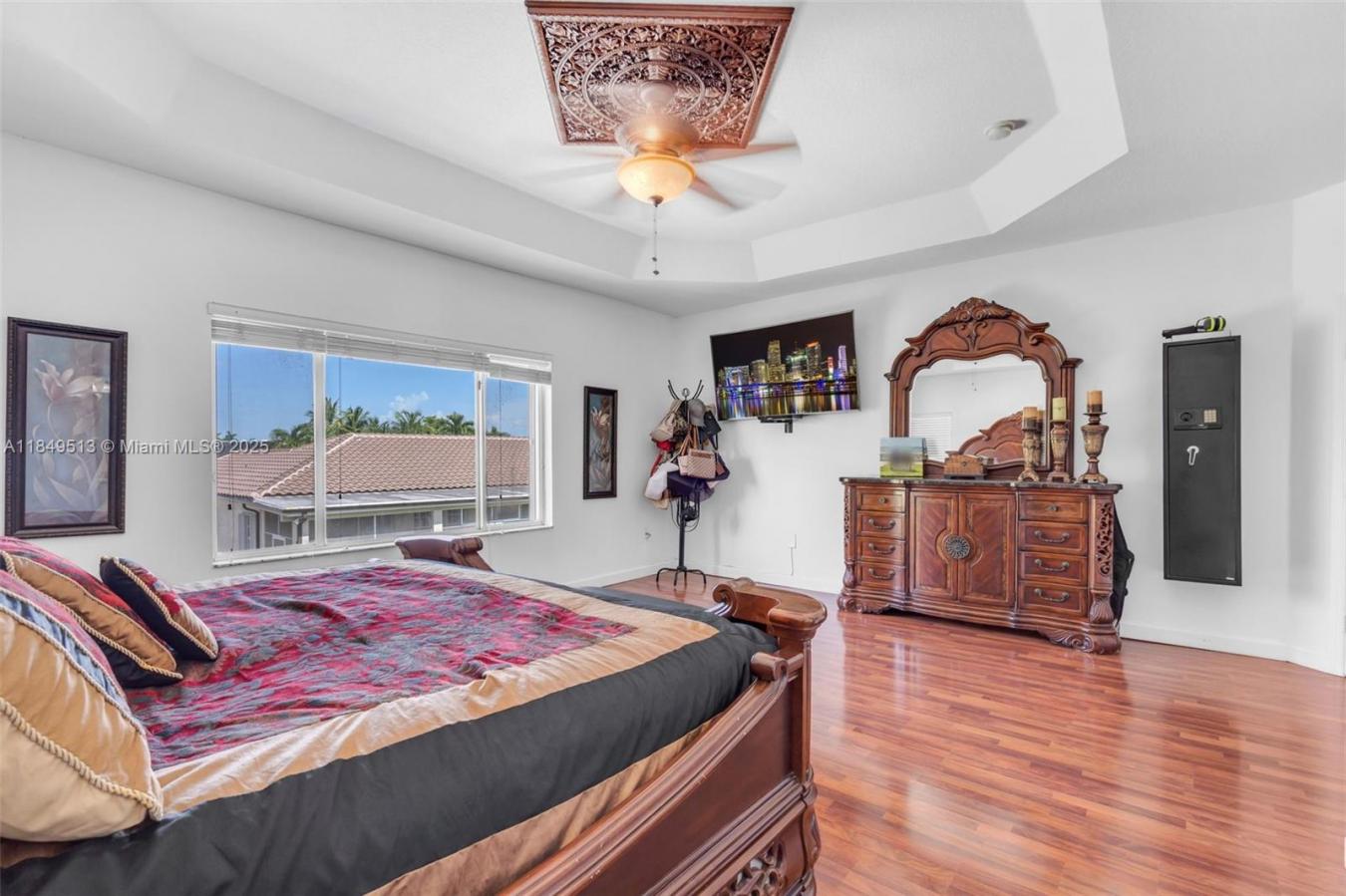 Miami, Miami-Dade County, 33185, United States, 4 Bedrooms Bedrooms, ,3 BathroomsBathrooms,Residential,For Sale,1910059