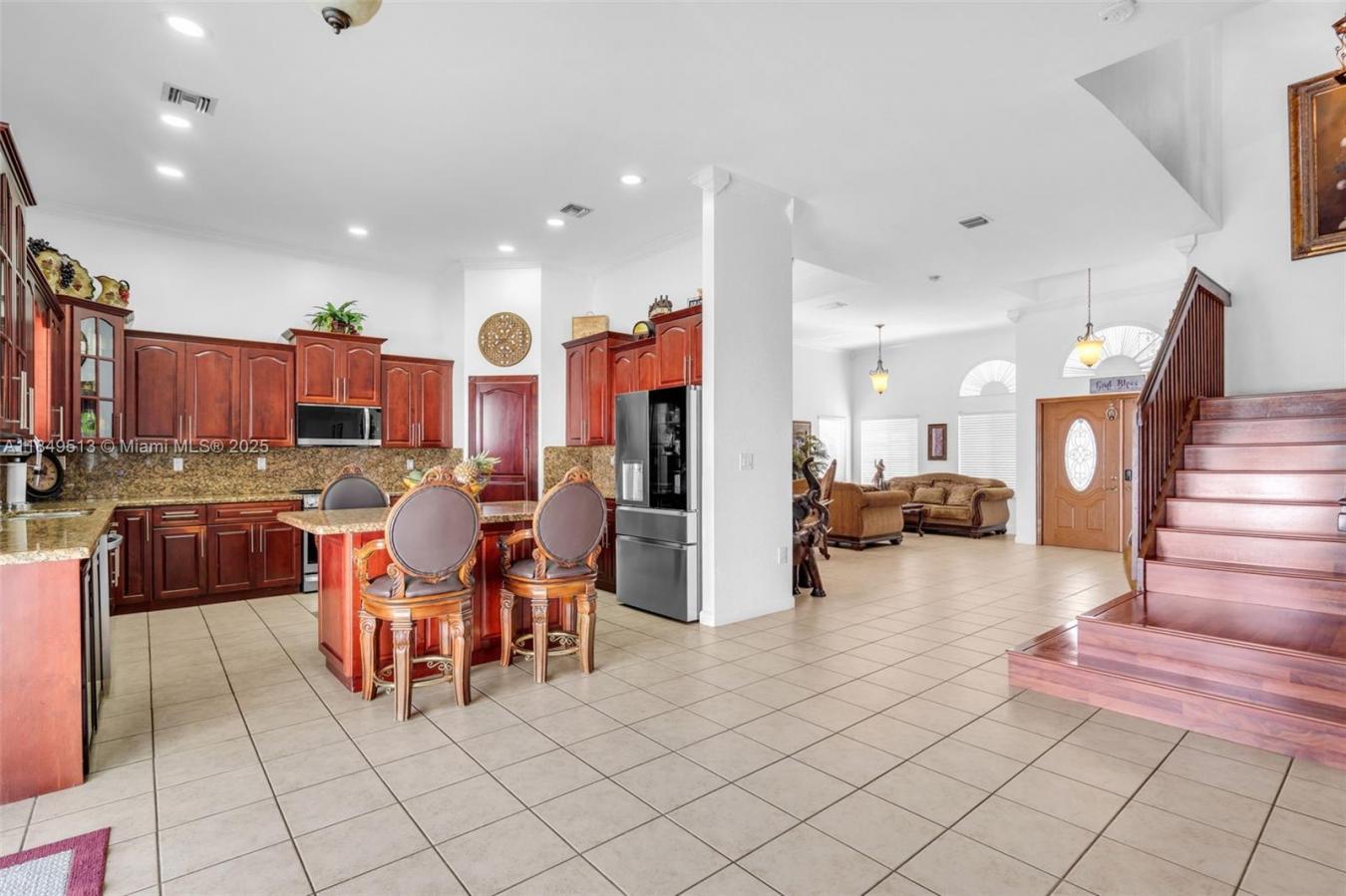 Miami, Miami-Dade County, 33185, United States, 4 Bedrooms Bedrooms, ,3 BathroomsBathrooms,Residential,For Sale,1910059