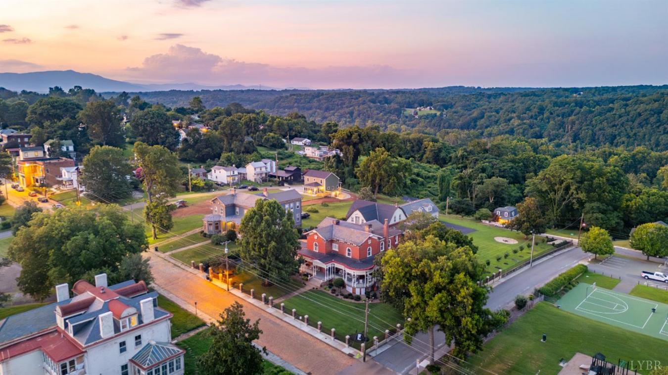 Lynchburg, Lynchburg, 24504, United States, 8 Bedrooms Bedrooms, ,8 BathroomsBathrooms,Residential,For Sale,1910046
