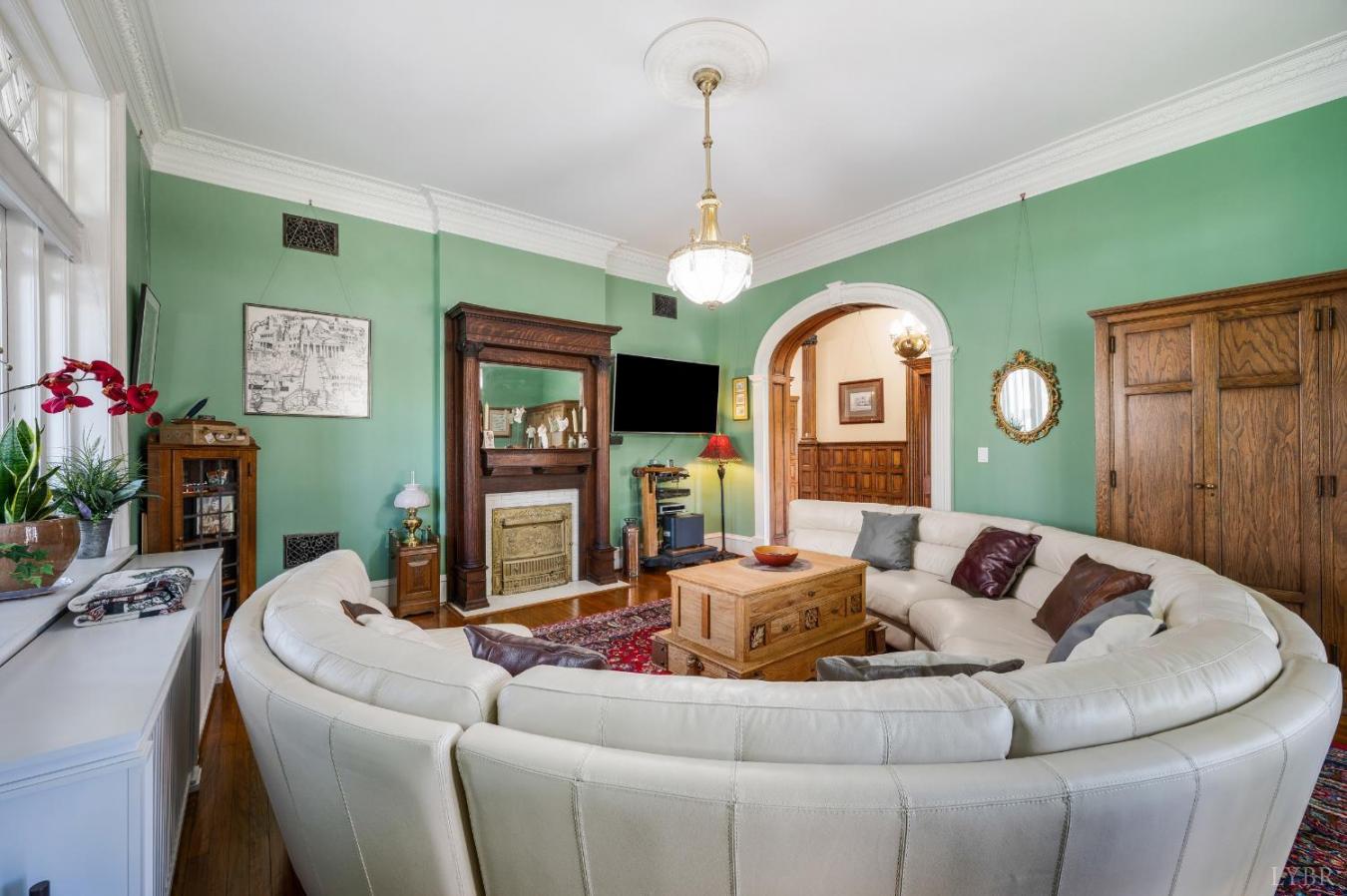 Lynchburg, Lynchburg, 24504, United States, 8 Bedrooms Bedrooms, ,8 BathroomsBathrooms,Residential,For Sale,1910046