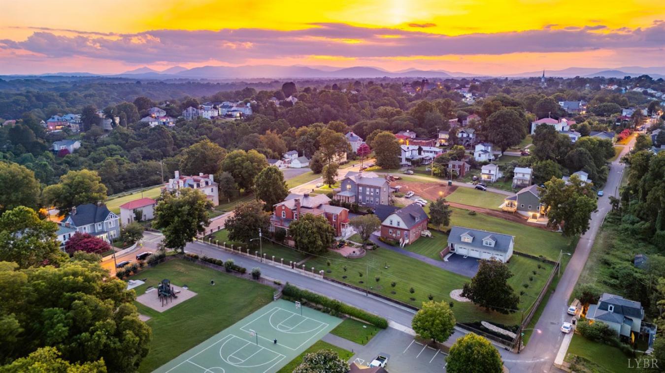 Lynchburg, Lynchburg, 24504, United States, 8 Bedrooms Bedrooms, ,8 BathroomsBathrooms,Residential,For Sale,1910046