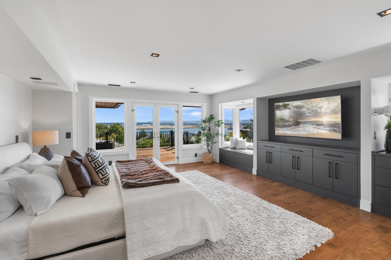 Vancouver, Clark, 98664, United States, 4 Bedrooms Bedrooms, ,4 BathroomsBathrooms,Residential,For Sale,1912968