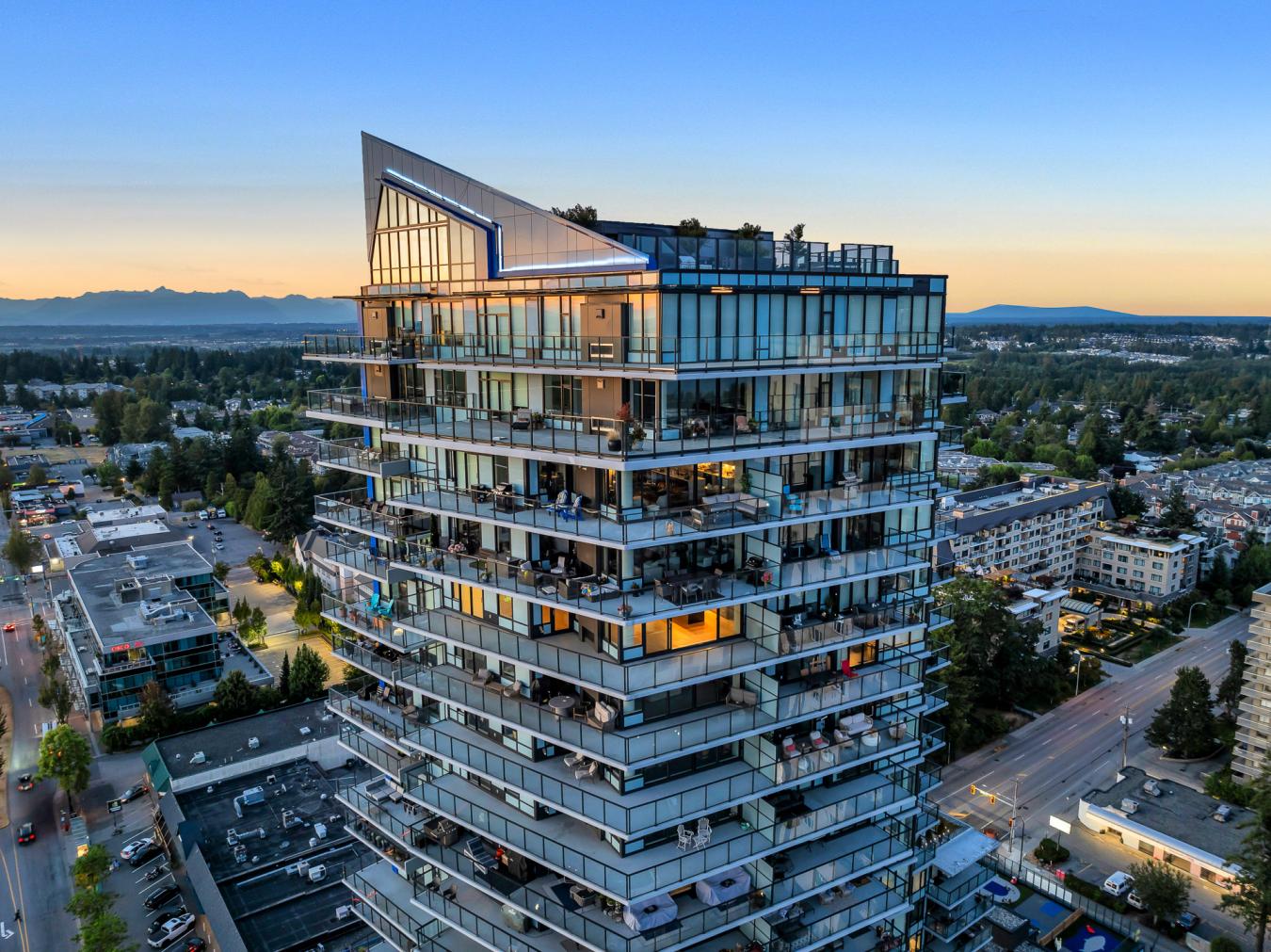 White Rock, BC, V4B 0C5, Canada, 2 Bedrooms Bedrooms, ,2 BathroomsBathrooms,Residential,For Sale,1910041
