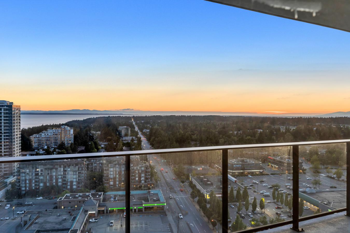 White Rock, BC, V4B 0C5, Canada, 2 Bedrooms Bedrooms, ,2 BathroomsBathrooms,Residential,For Sale,1910041