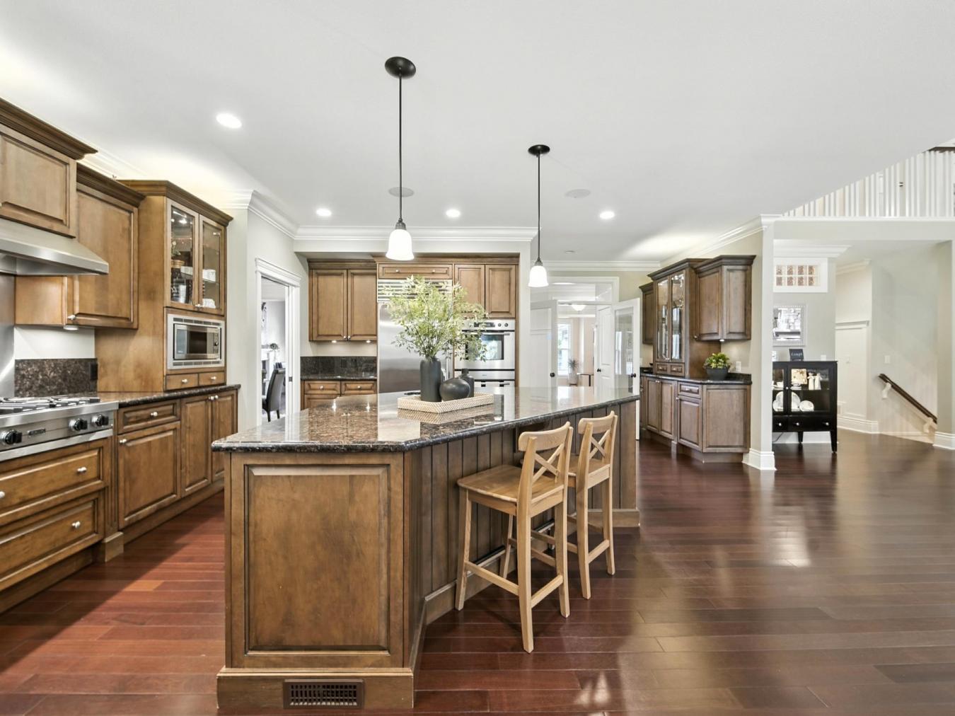 Surrey, BC, V4A 9T7, Canada, 6 Bedrooms Bedrooms, ,5 BathroomsBathrooms,Residential,For Sale,1910040
