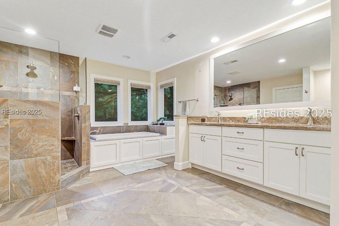 Bluffton, Beaufort, 29910, United States, 4 Bedrooms Bedrooms, ,3 BathroomsBathrooms,Residential,For Sale,1910034