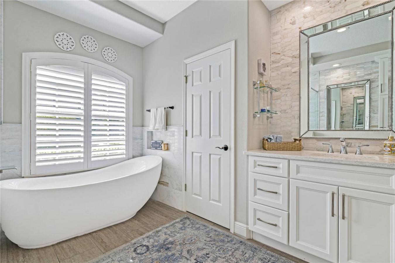 LONGWOOD, Seminole, 32779, United States, 4 Bedrooms Bedrooms, ,3 BathroomsBathrooms,Residential,For Sale,1910033