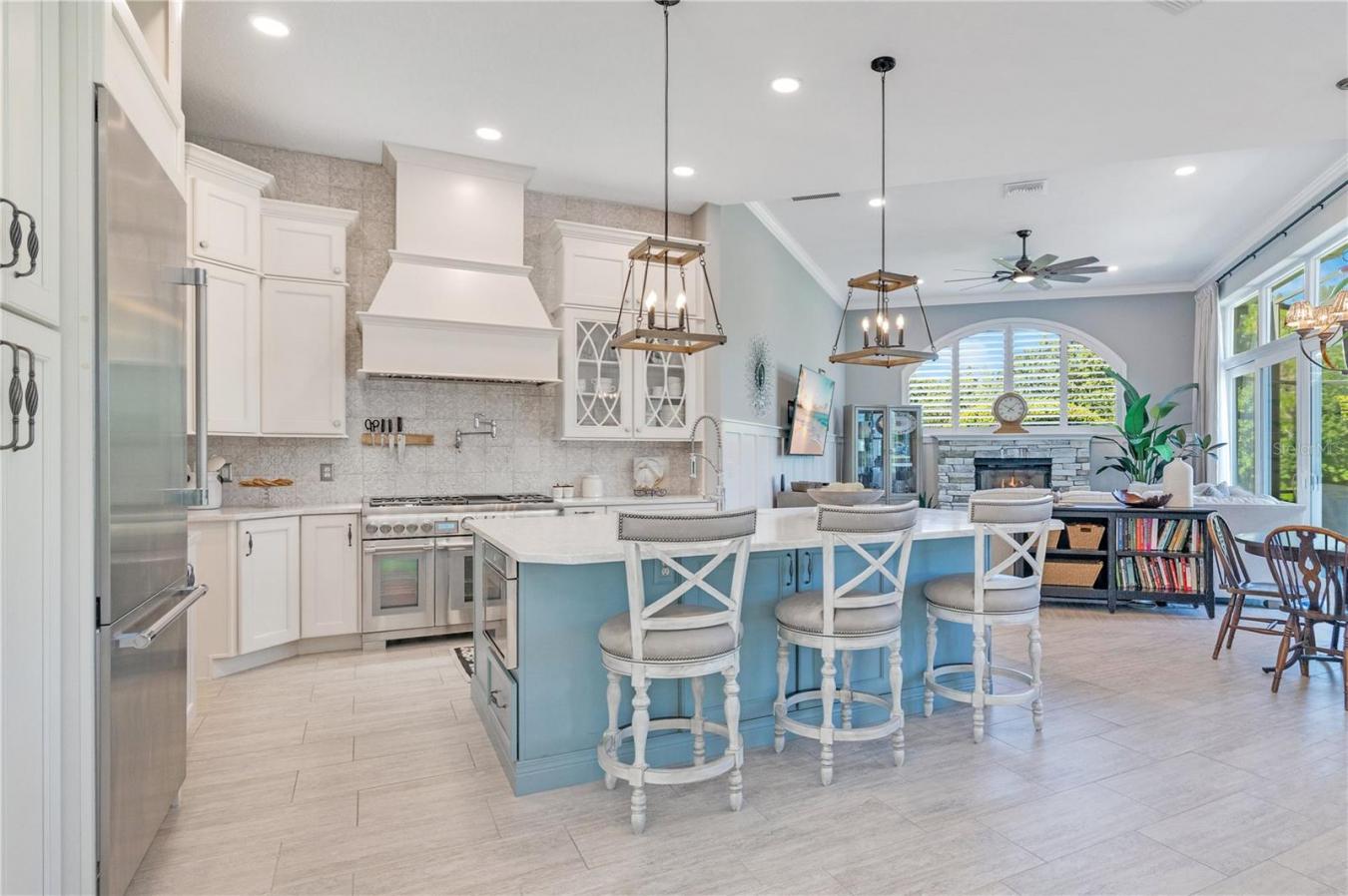 LONGWOOD, Seminole, 32779, United States, 4 Bedrooms Bedrooms, ,3 BathroomsBathrooms,Residential,For Sale,1910033