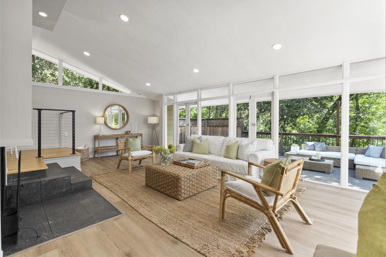 Orinda, Contra Costa, 94563, United States, 3 Bedrooms Bedrooms, ,2 BathroomsBathrooms,Residential,For Sale,1910348