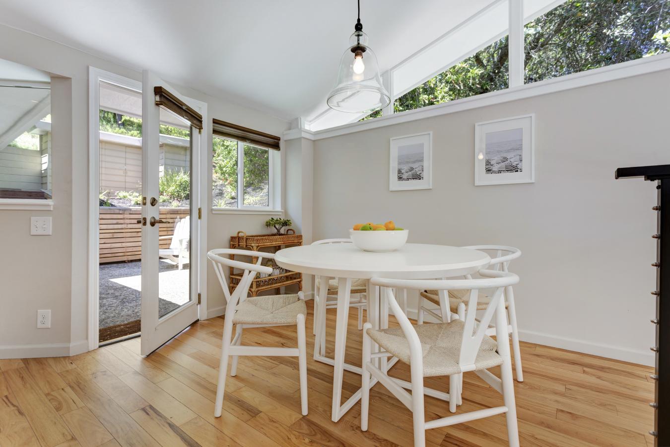 Orinda, Contra Costa, 94563, United States, 3 Bedrooms Bedrooms, ,2 BathroomsBathrooms,Residential,For Sale,1910348
