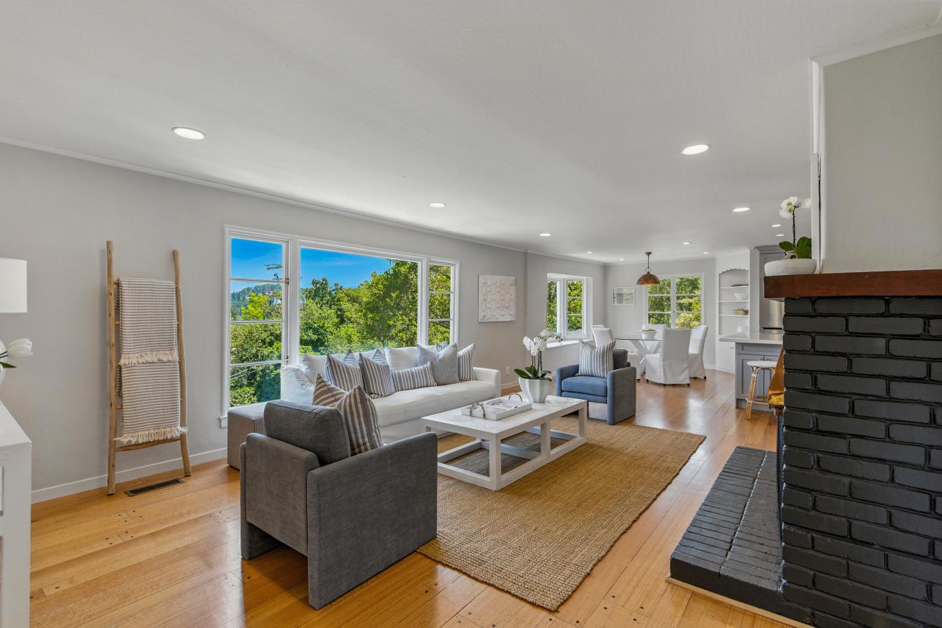 Orinda, Contra Costa, 94563, United States, 3 Bedrooms Bedrooms, ,2 BathroomsBathrooms,Residential,For Sale,1910347