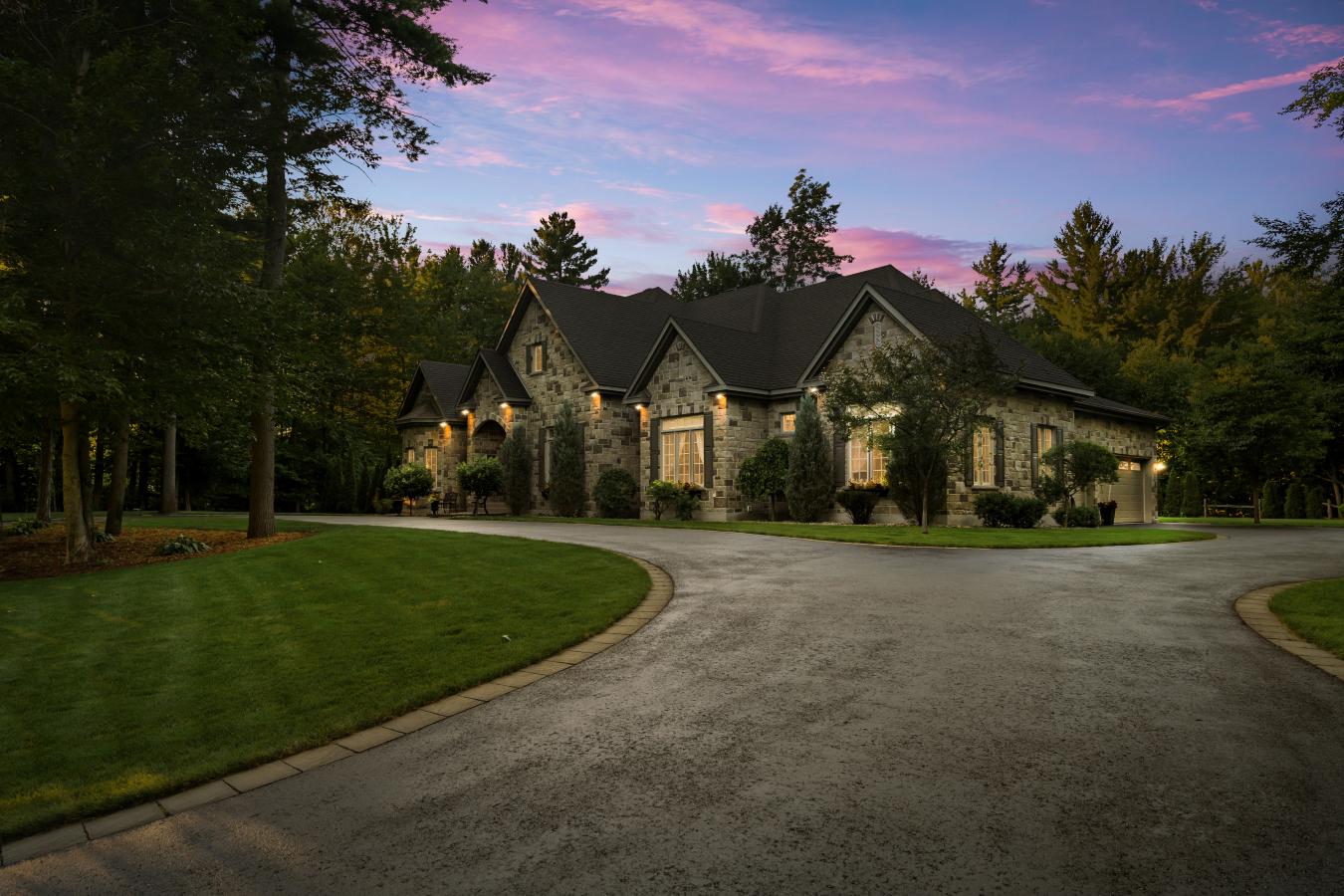 Saint-Lazare, QC, J7T 3L5, Canada, 5 Bedrooms Bedrooms, ,4 BathroomsBathrooms,Residential,For Sale,1912965